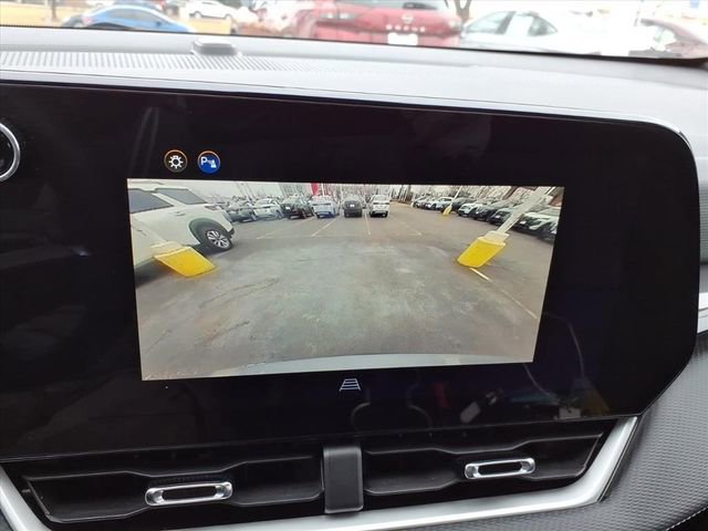 Used 2025 Chevrolet Equinox LT image 21