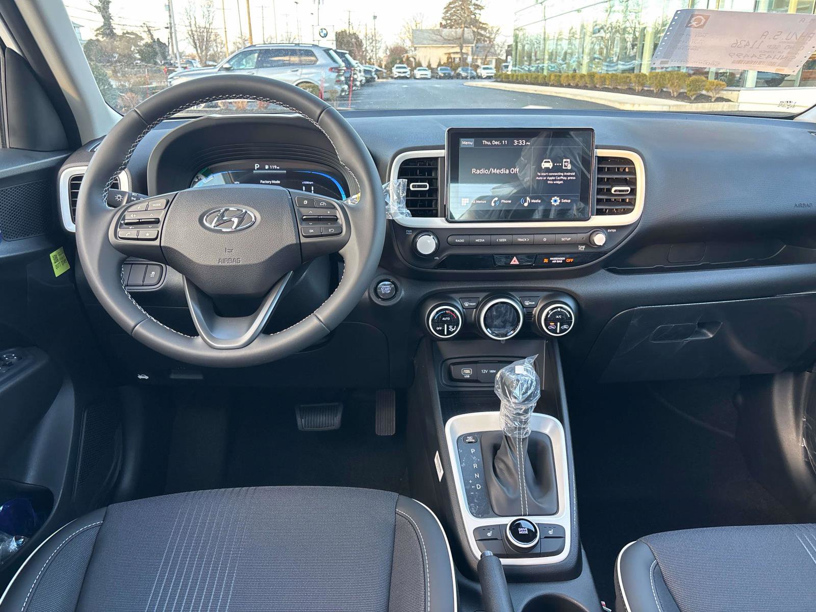 New 2026 Hyundai Venue SEL FWD image 5