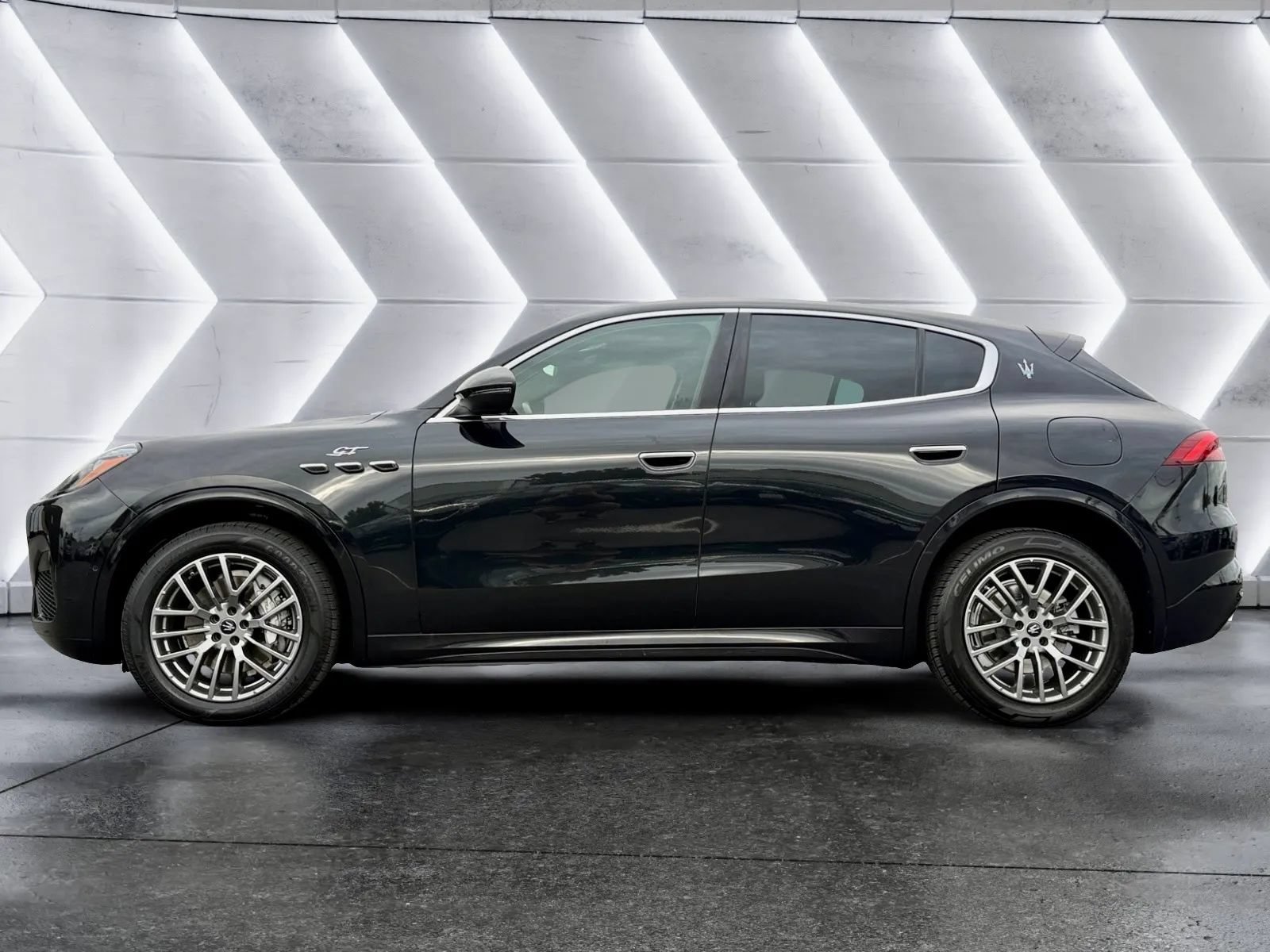 Used 2024 Maserati Grecale GT AWD/4WD image 4