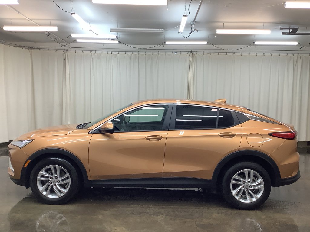 Used 2024 Buick Envista Preferred w/ Convenience II Package image 10