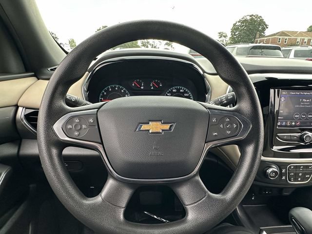 Certified 2023 Chevrolet Traverse LS FWD image 12