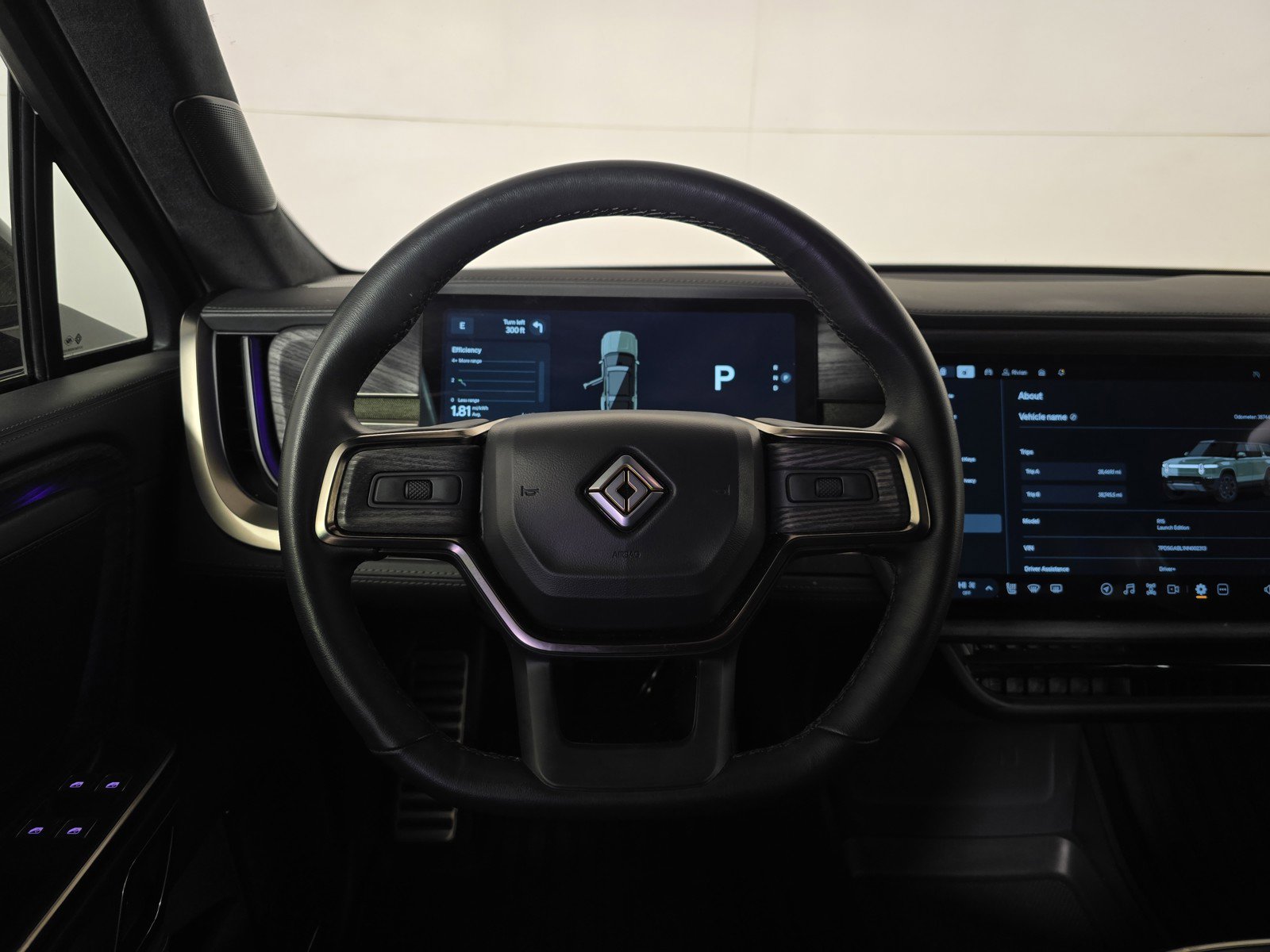 Used 2022 Rivian R1S Launch Edition image 28