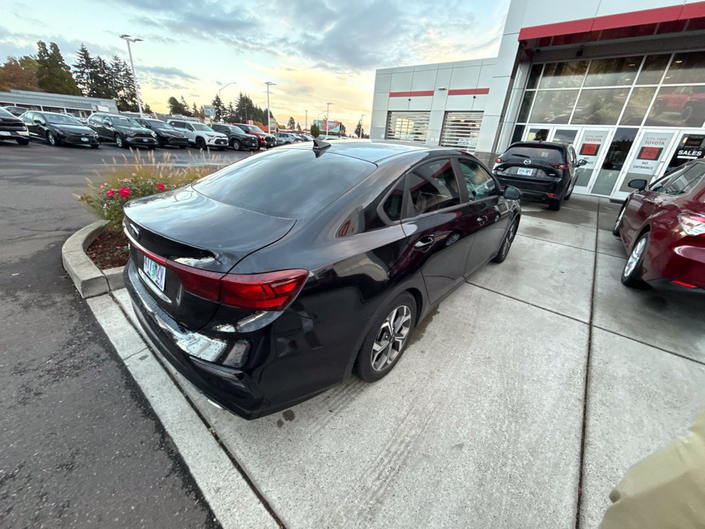 Used 2019 Kia Forte LXS FWD image 5
