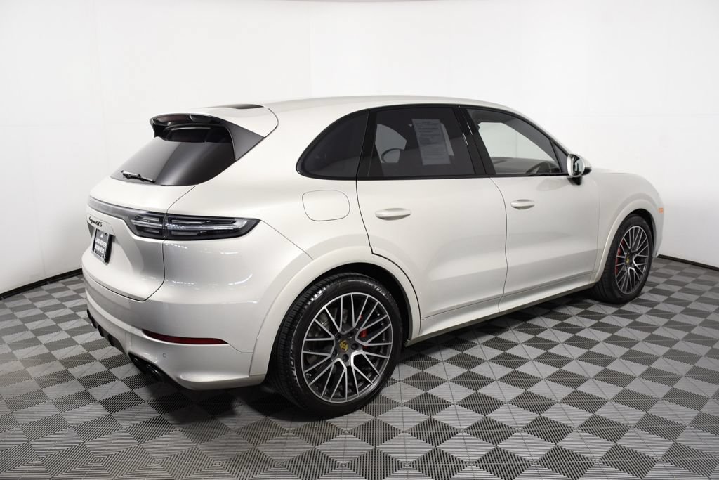 Used 2021 Porsche Cayenne GTS AWD/4WD image 7