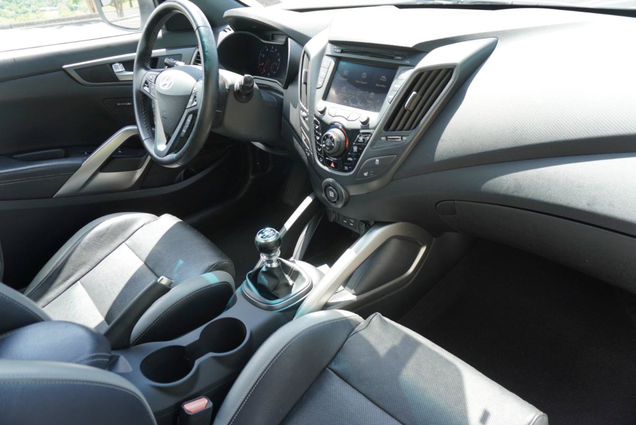 Used 2016 Hyundai Veloster Turbo FWD image 40