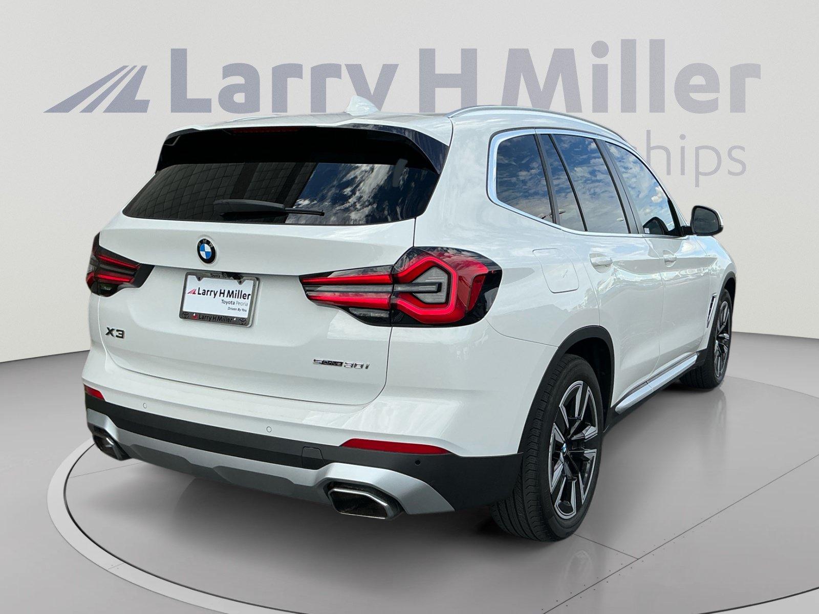 Used 2022 BMW X3 sDrive30i w/ Convenience Package RWD image 4