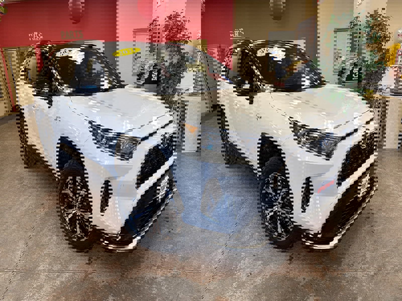 Used 2021 Toyota RAV4 XSE video 2