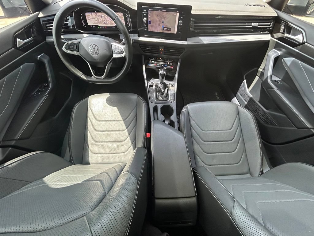Used 2025 Volkswagen Jetta SEL FWD image 10