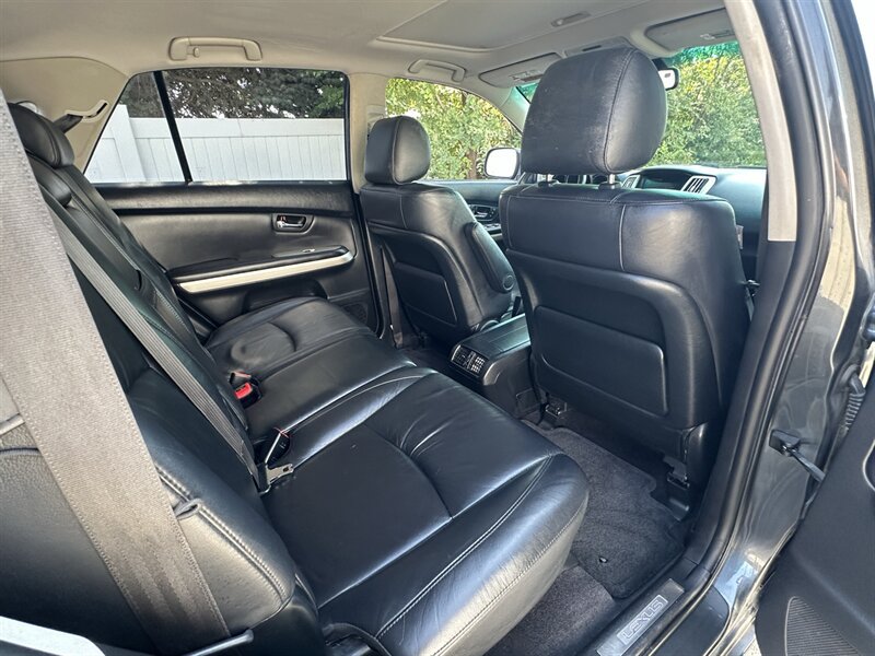 Used 2006 Lexus RX 400h AWD image 40
