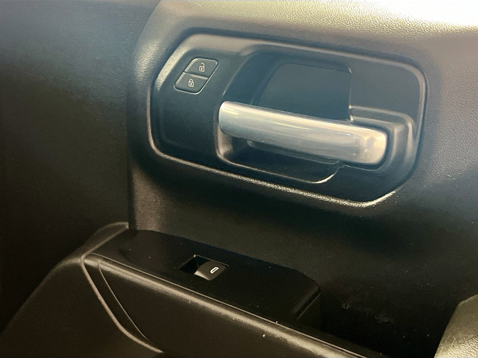 Used 2022 Chevrolet Silverado 1500 Custom image 31