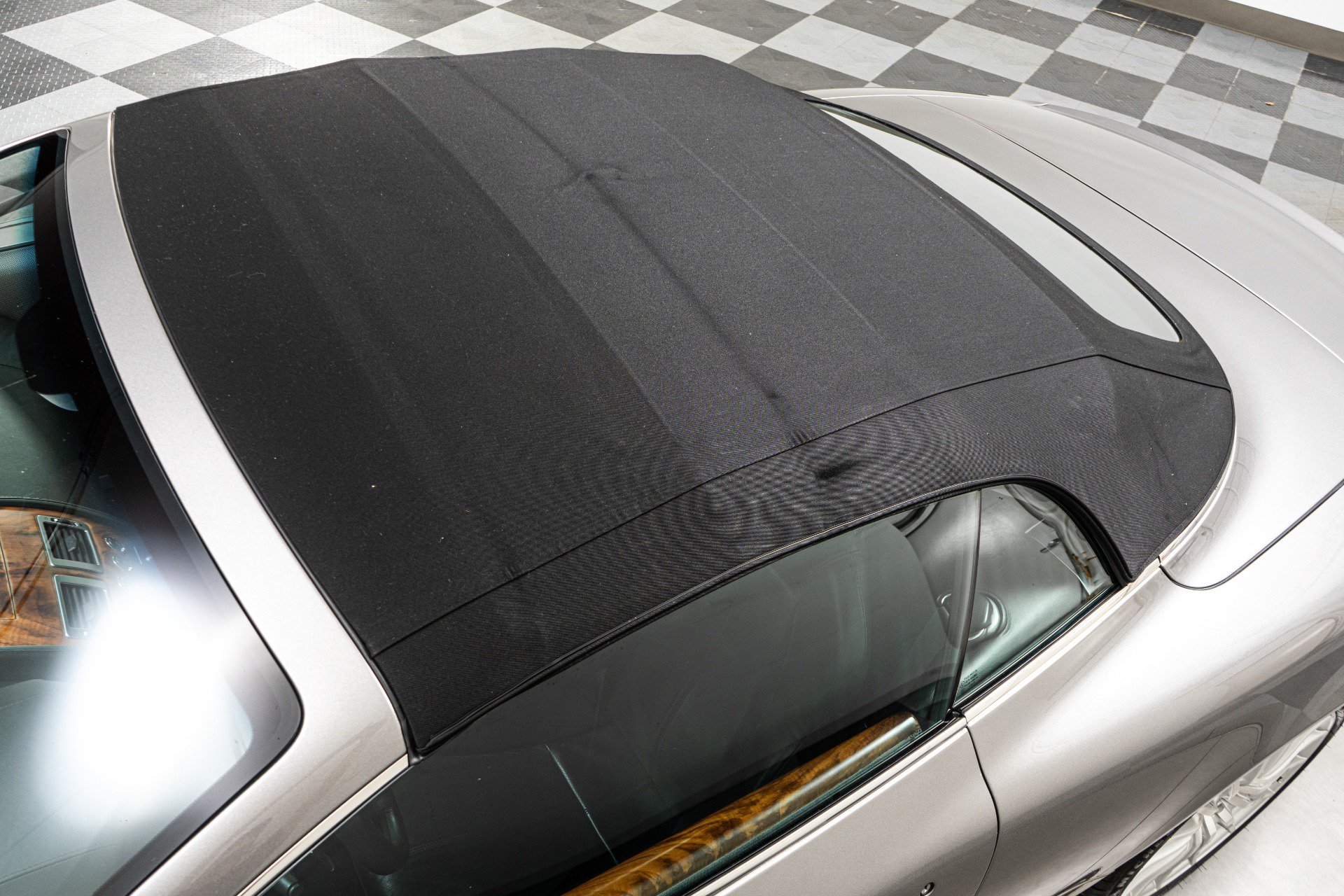 Used 2008 Aston Martin DB9 Volante RWD image 34