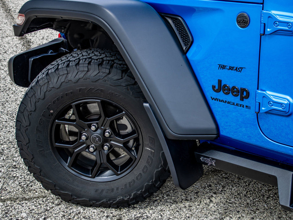 Used 2024 Jeep Wrangler Willys image 13