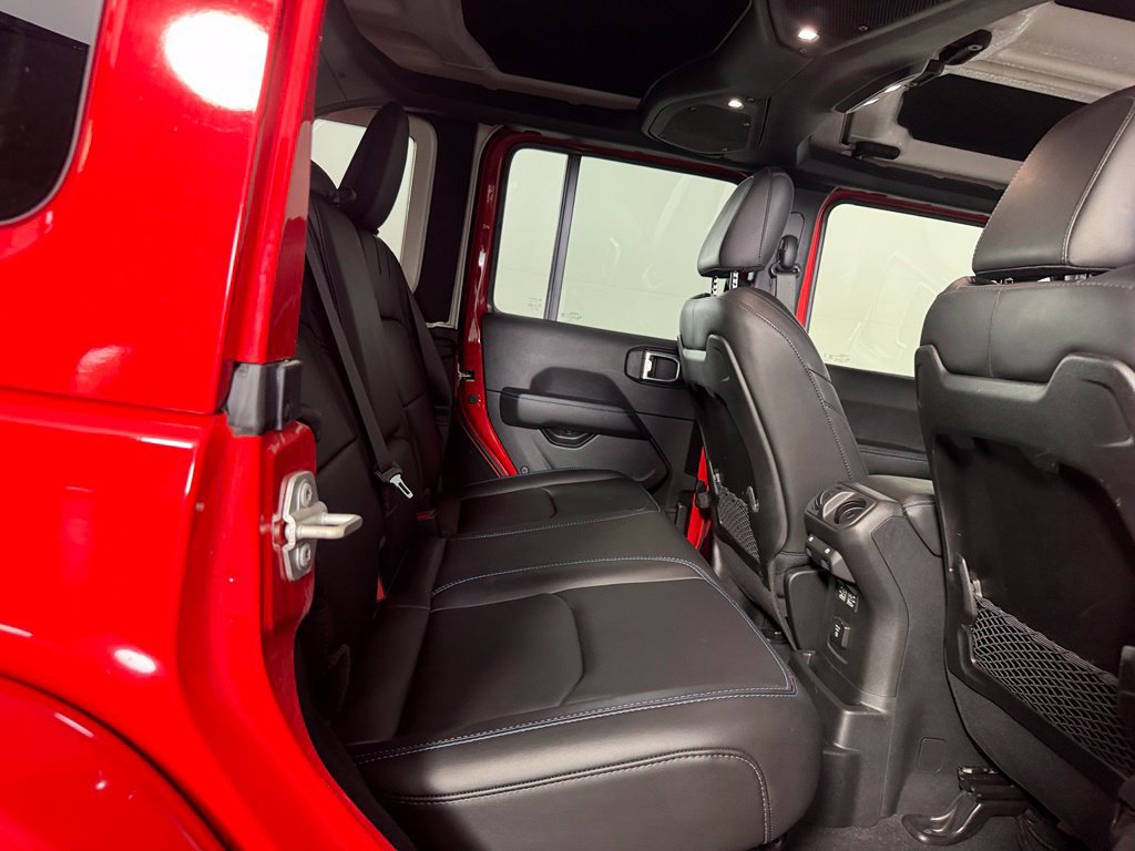 Used 2024 Jeep Wrangler Unlimited Rubicon 4xe AWD/4WD image 19