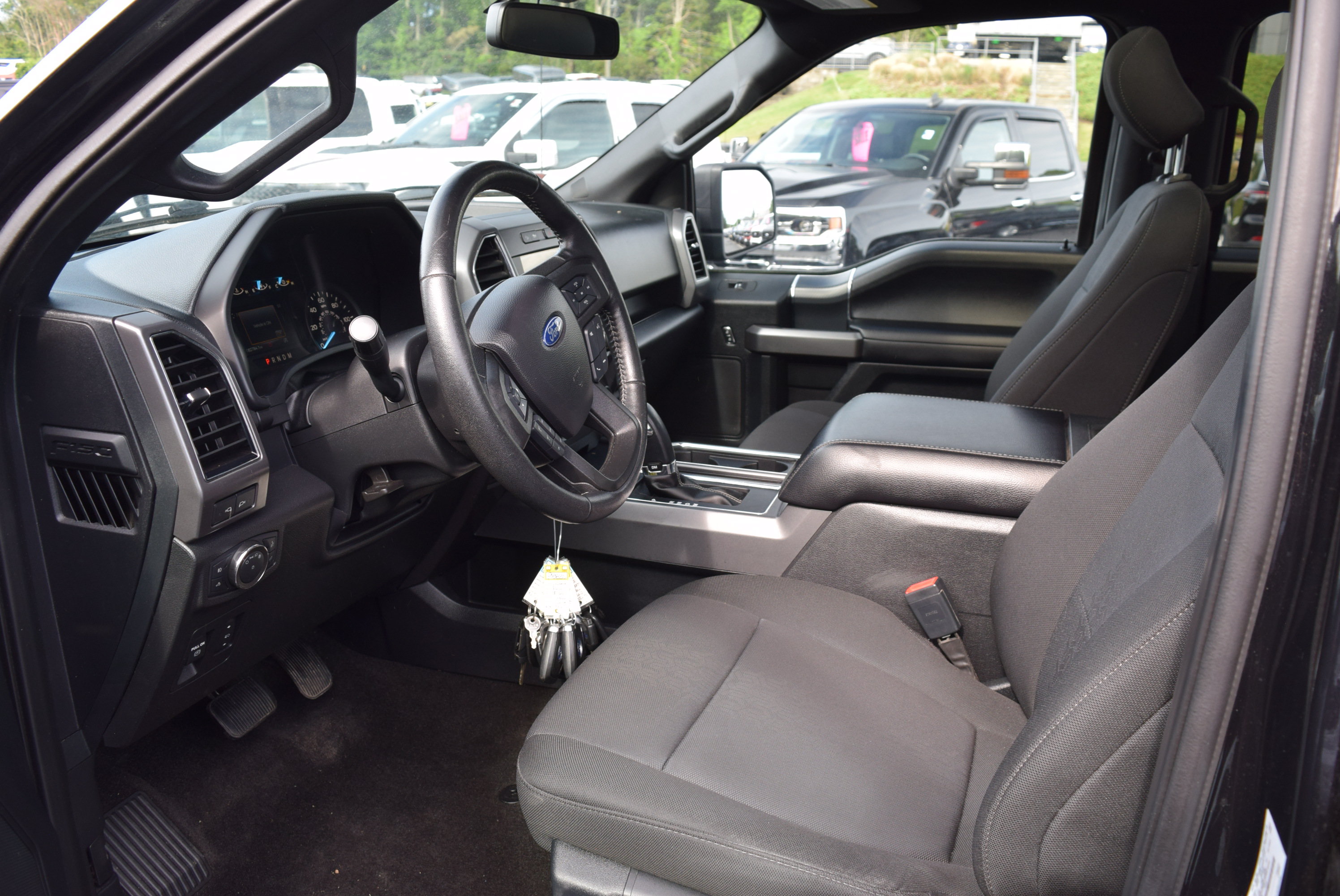 Used 2020 Ford F150 XLT w/ Equipment Group 302A Luxury AWD/4WD image 12