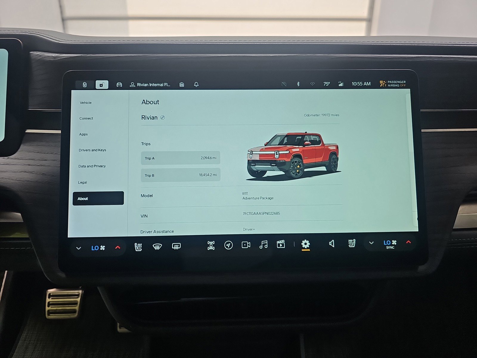 Used 2023 Rivian R1T Adventure image 27