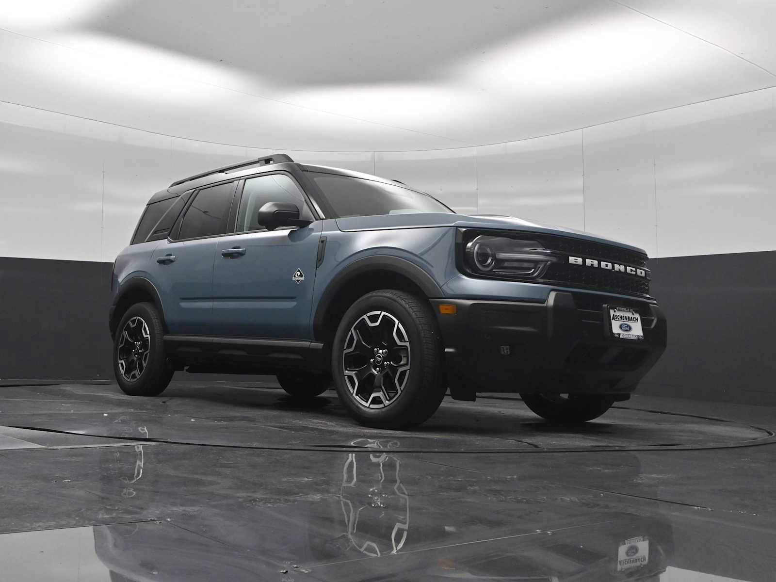Certified 2025 Ford Bronco Sport Outer Banks w/ Outer Banks Tech Package+ AWD/4WD image 18