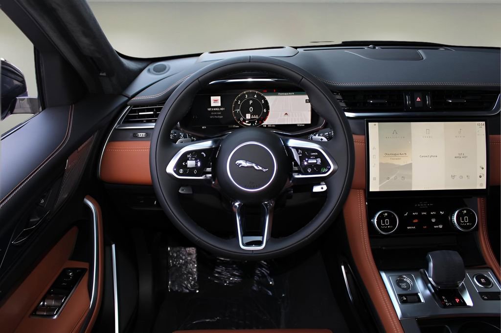 New 2026 Jaguar F-PACE R-Dynamic S AWD/4WD image 17
