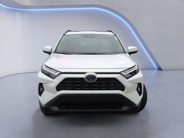 Used 2022 Toyota RAV4 XLE Premium AWD/4WD image 12