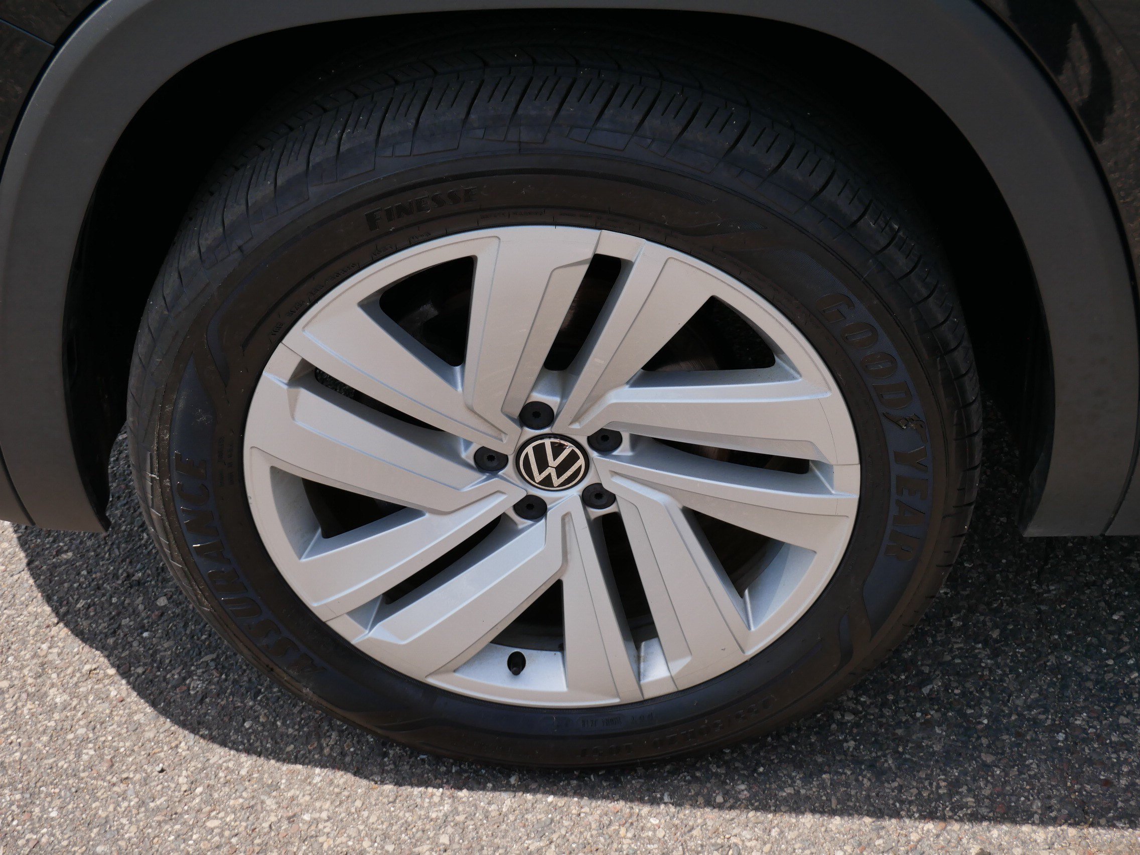 Used 2021 Volkswagen Atlas SEL AWD/4WD image 15