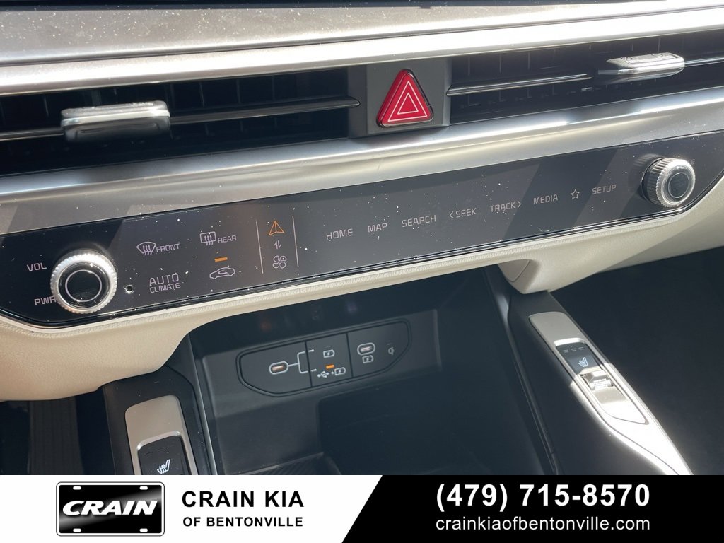 New 2025 Kia Sorento S image 17