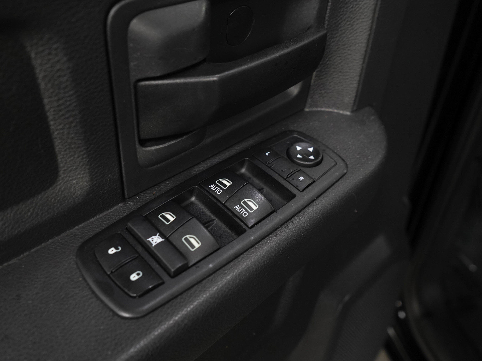 Used 2012 RAM 1500 Express w/ ST Popular Equipment Group AWD/4WD image 21