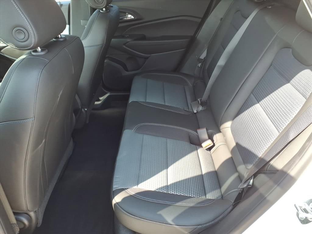 New 2025 Chevrolet Trax LT w/ Driver Confidence Package image 8