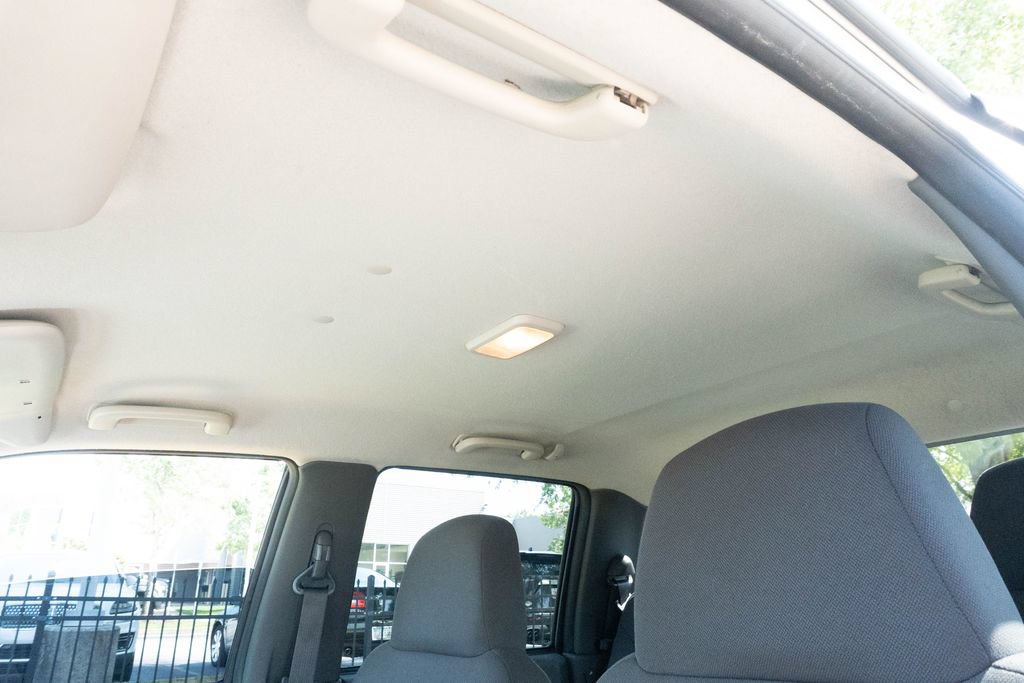 Used 2005 Chevrolet Colorado LS RWD image 25
