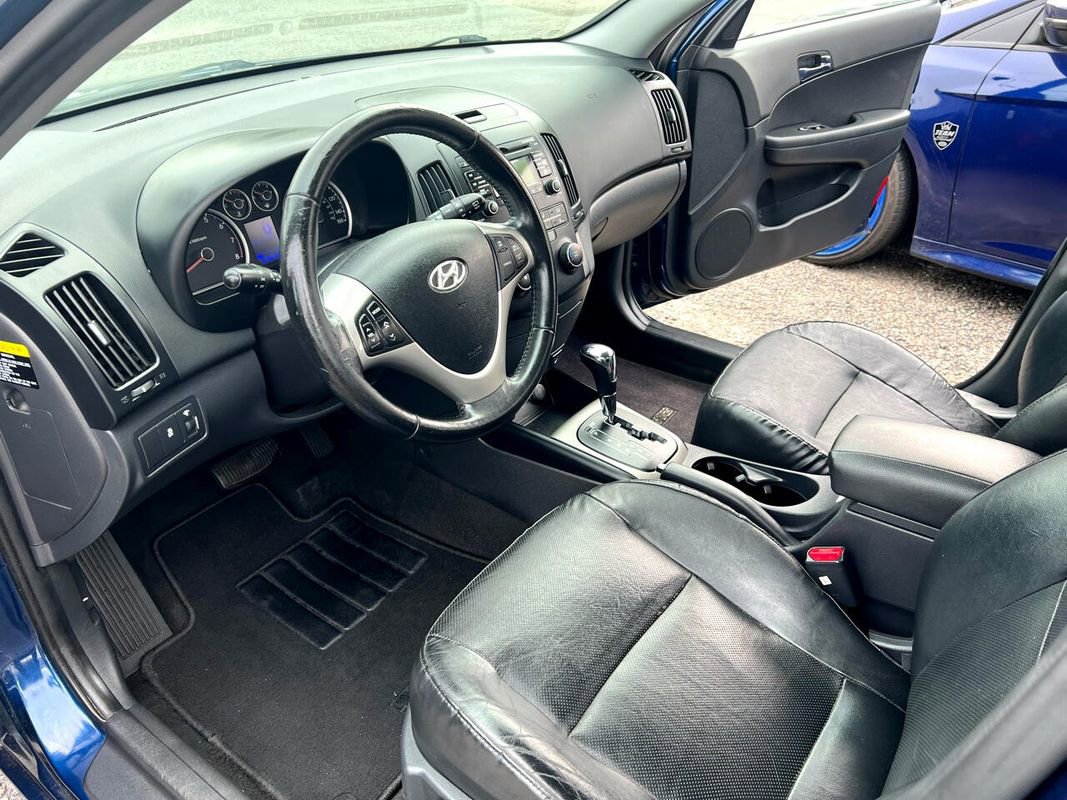 Used 2012 Hyundai Elantra SE image 14