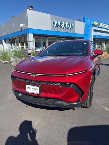 New 2026 Chevrolet Equinox EV LT image 2