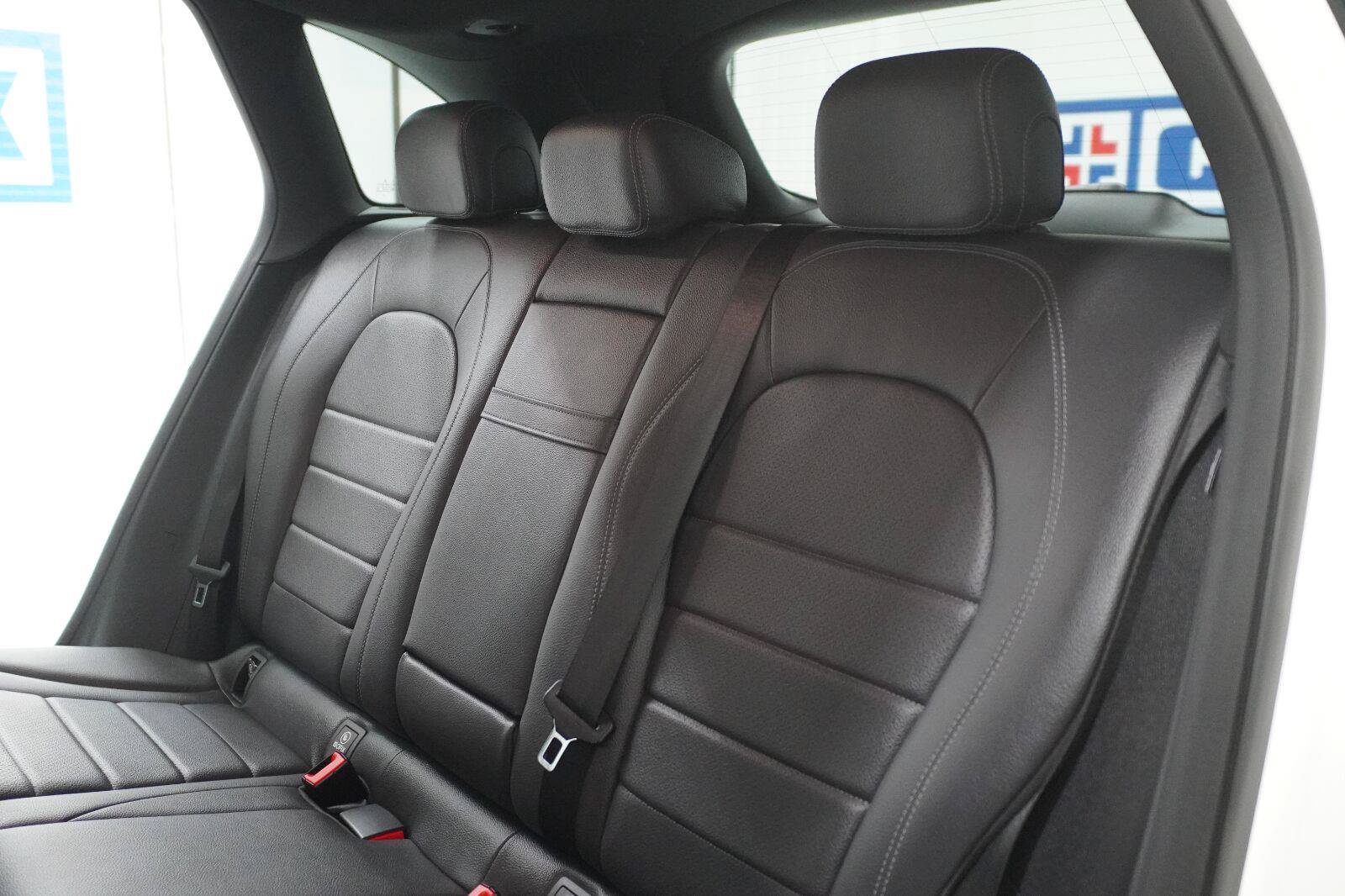Used 2021 Mercedes-Benz GLC 300 image 26