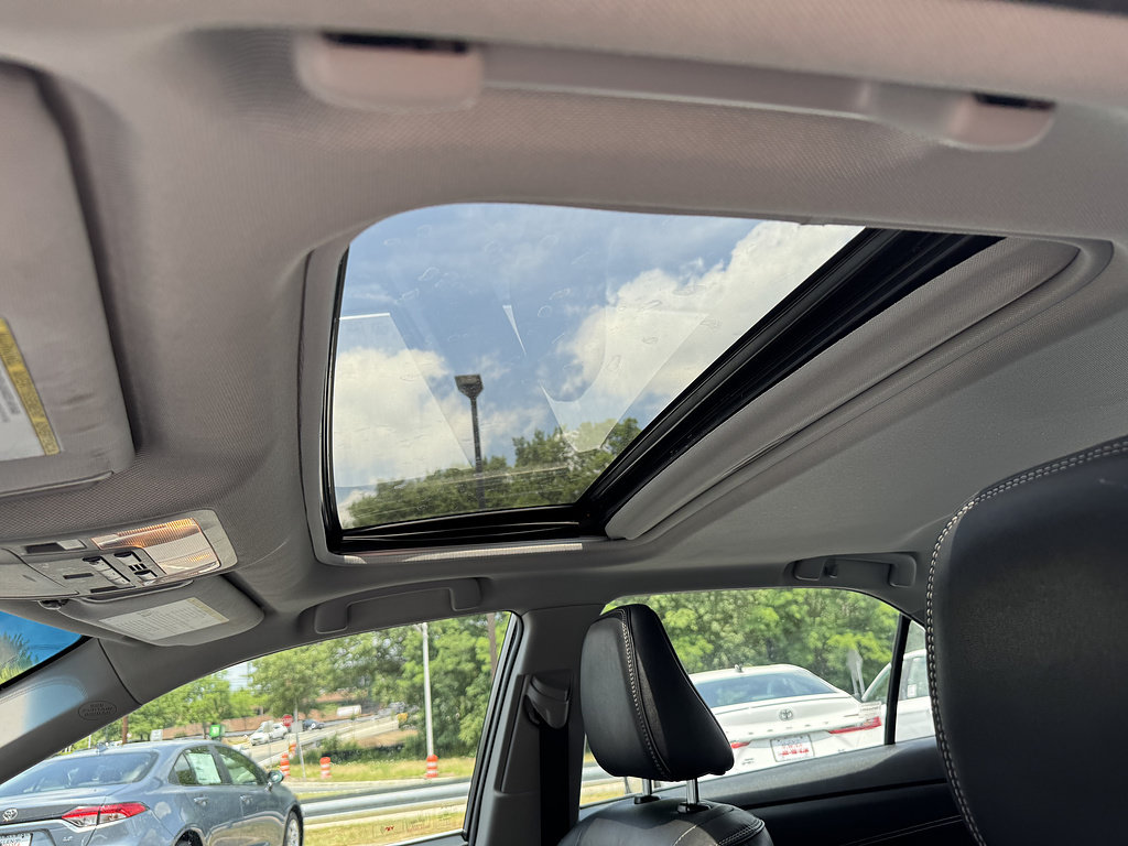 Certified 2017 Toyota Camry XLE w/ Moonroof Package FWD image 19