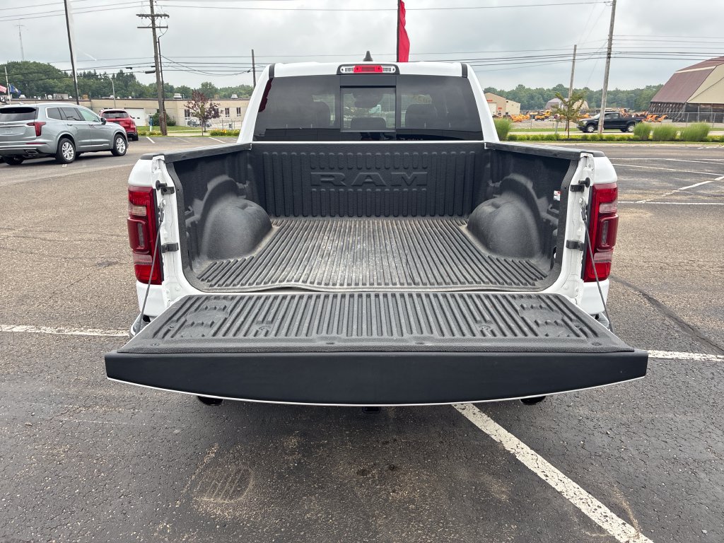 Used 2023 RAM 1500 Laramie AWD/4WD image 19