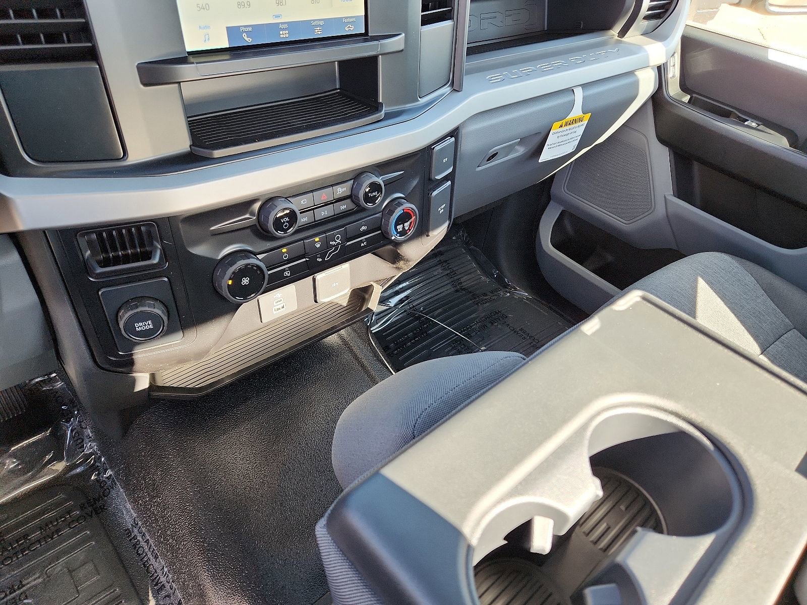 New 2025 Ford F250 XL w/ 360-Degree Camera Package RWD image 19