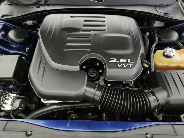 Used 2017 Chrysler 300 S w/ 300S Premium Group AWD/4WD image 39