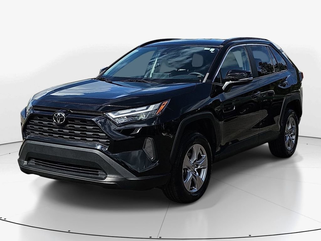 Used 2023 Toyota RAV4 XLE FWD image 11