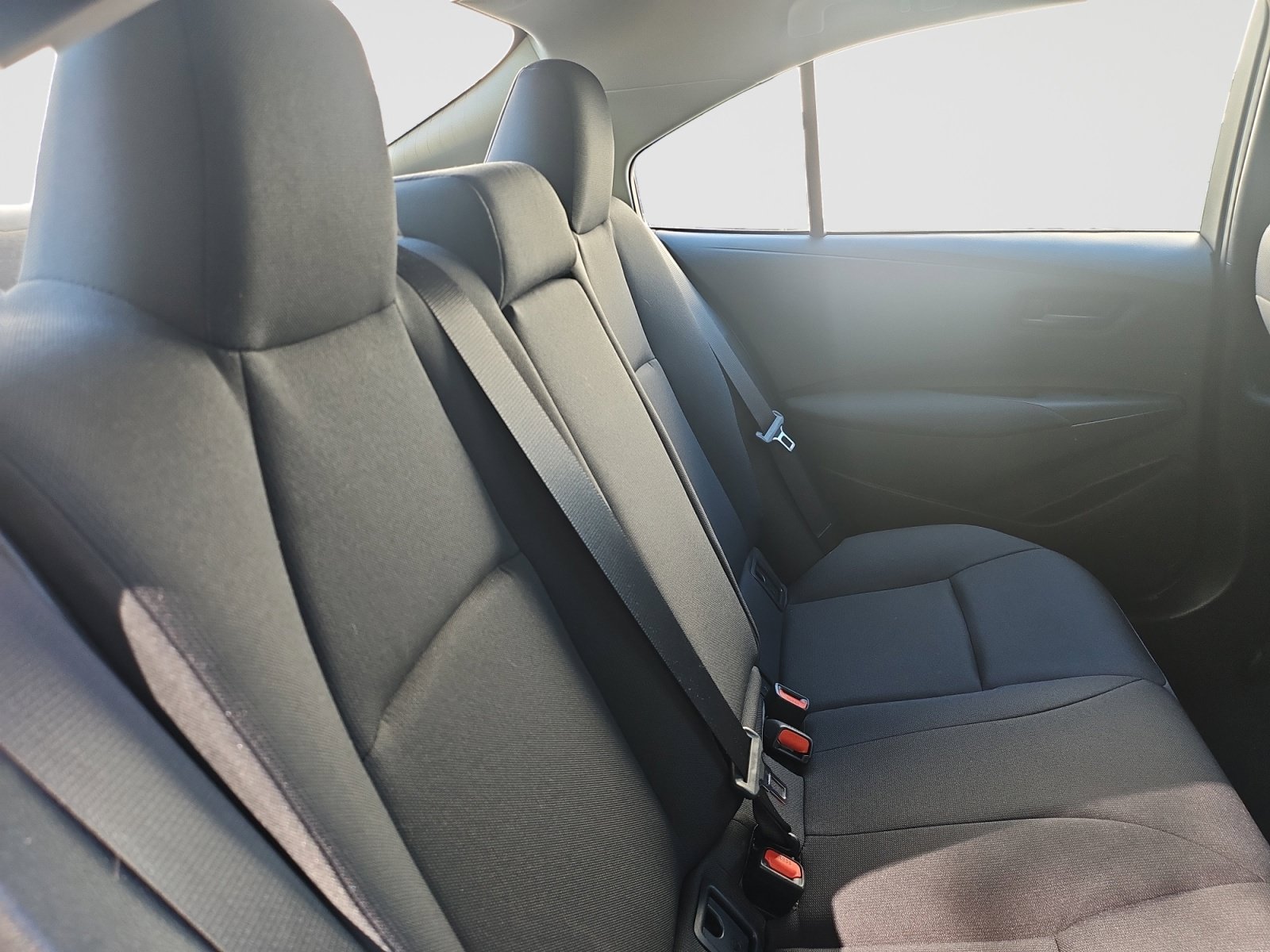 Used 2025 Toyota Corolla LE w/ LE Premium Package FWD image 45