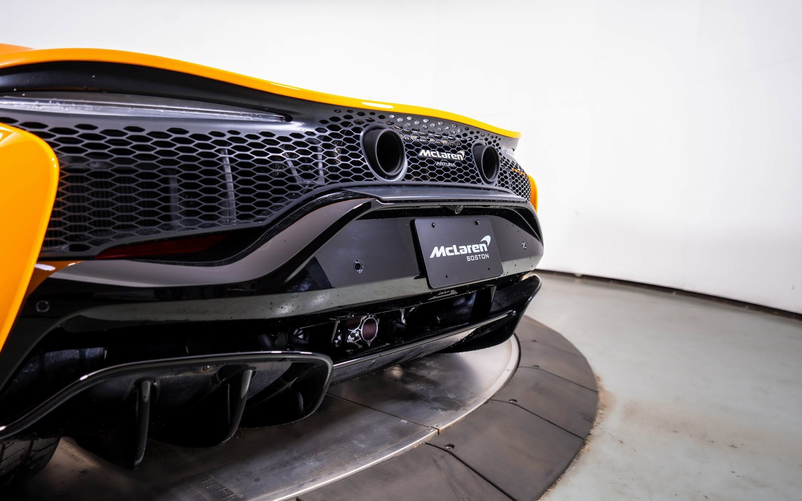 New 2025 McLaren Artura Spider image 13