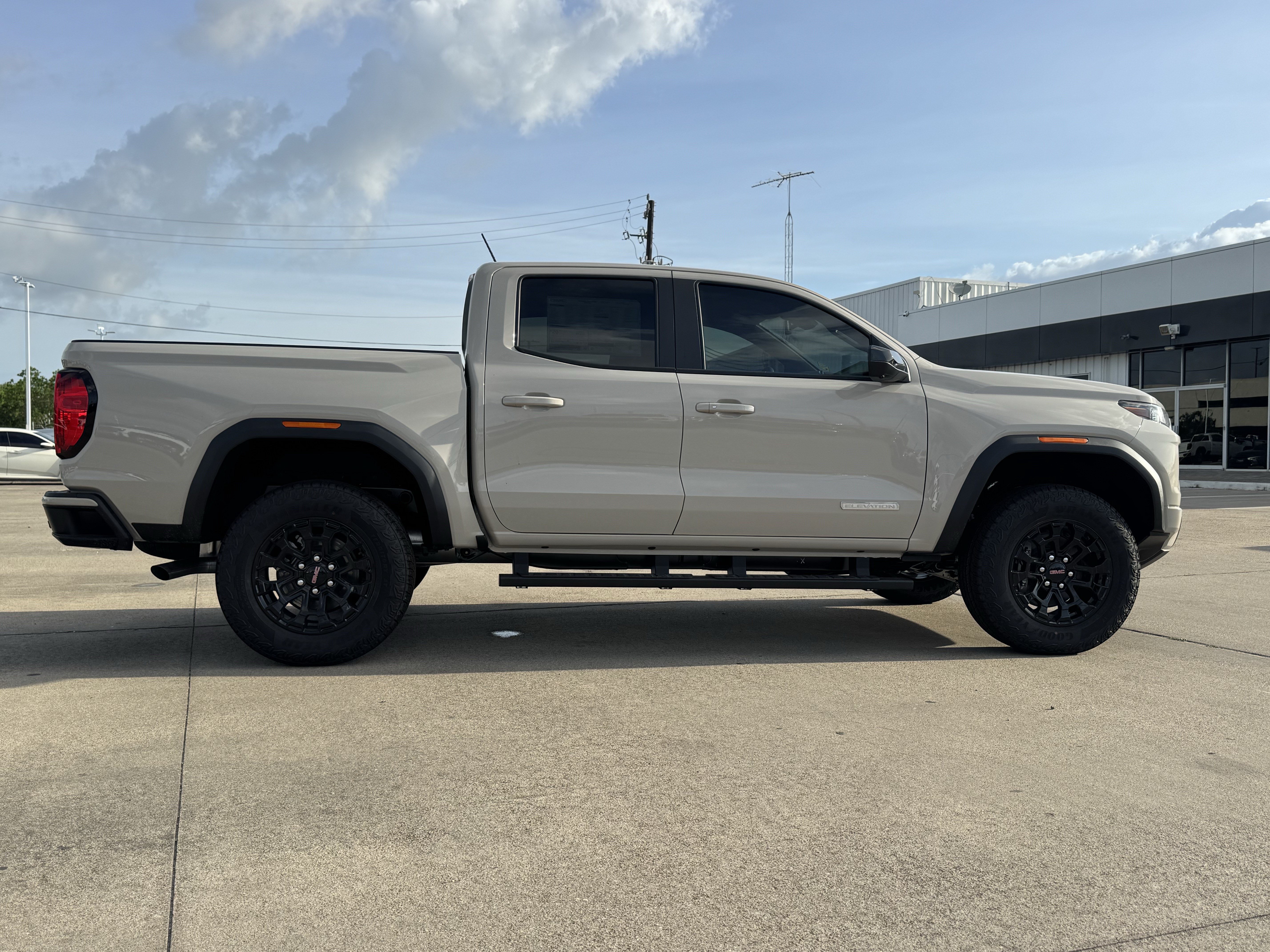 New 2026 GMC Canyon Elevation w/ Convenience Package RWD image 7