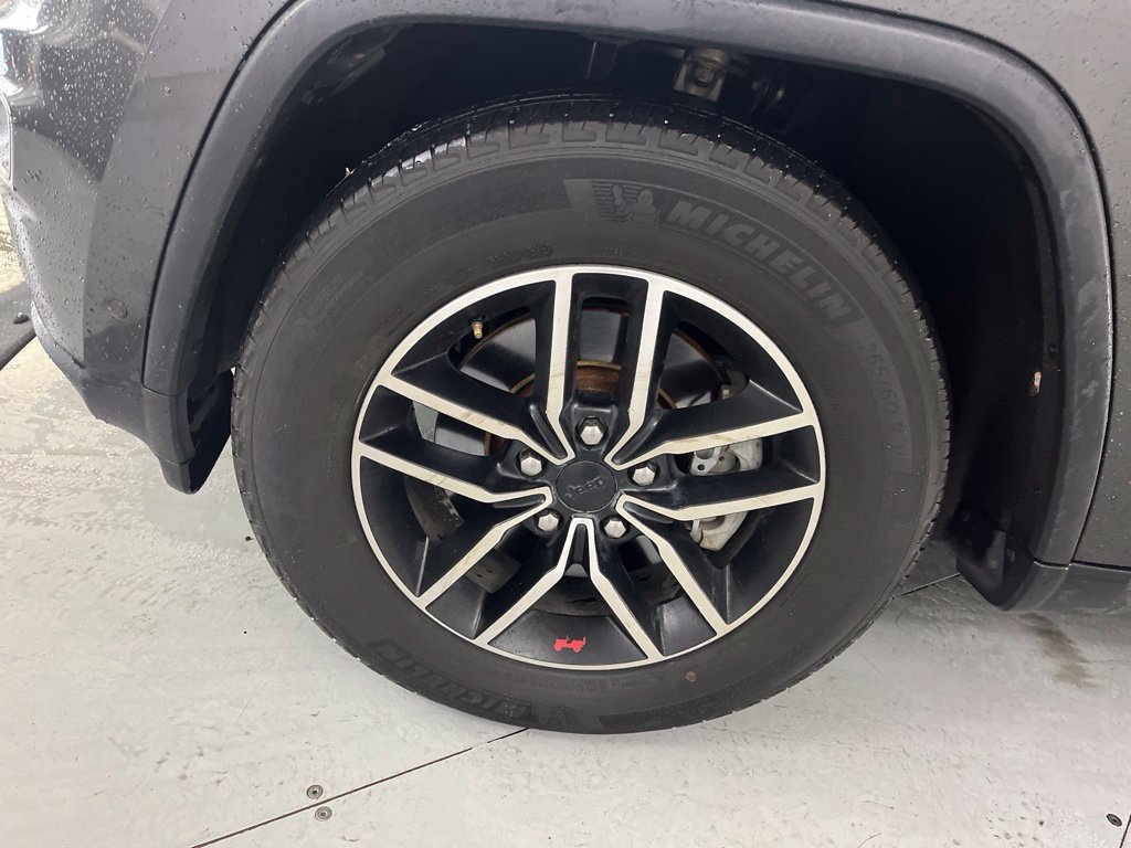 Used 2019 Jeep Grand Cherokee Trailhawk w/ Trailhawk Luxury Group AWD/4WD image 9