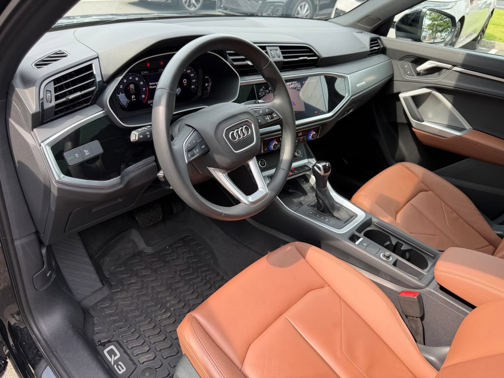 Used 2024 Audi Q3 2.0T Premium AWD/4WD image 15