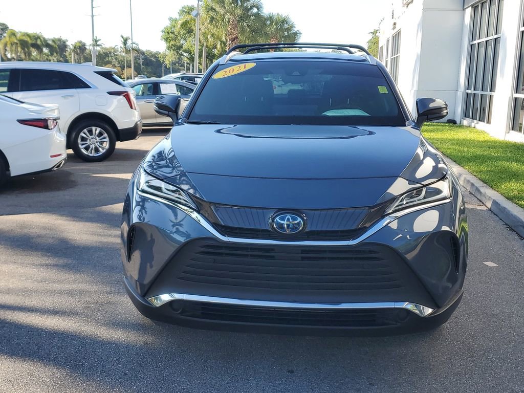 Used 2021 Toyota Venza XLE image 8