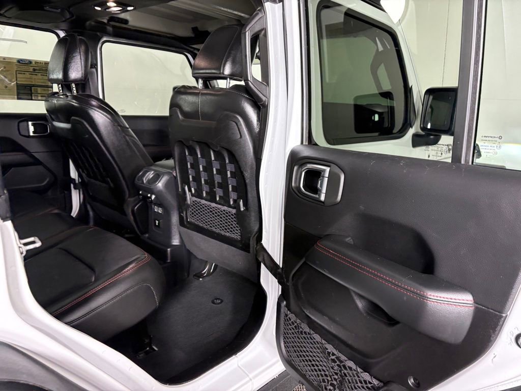 Used 2022 Jeep Wrangler Unlimited Rubicon w/ Xtreme Recon 35" Tire Package AWD/4WD image 27