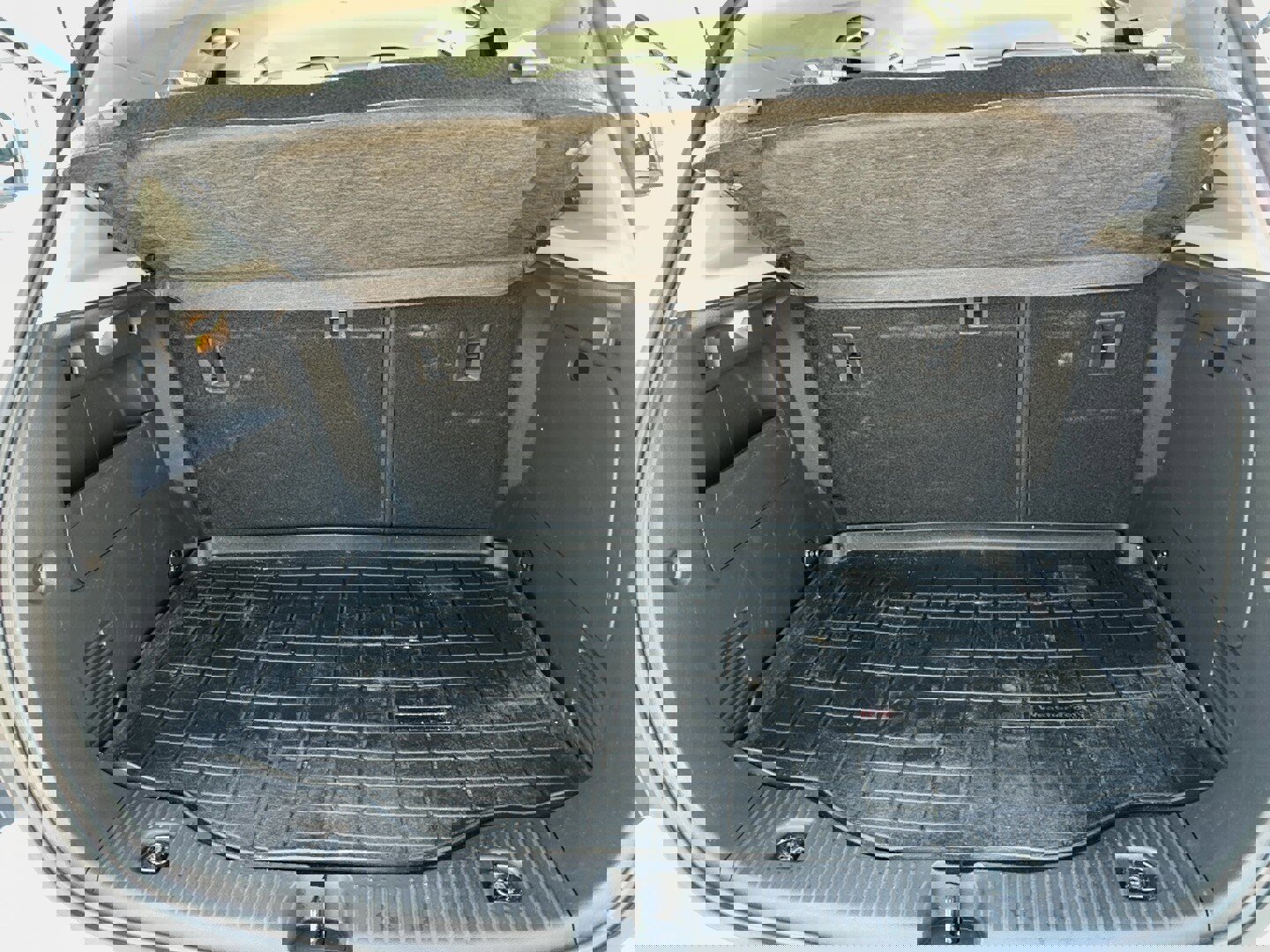 Used 2019 Chevrolet Trax LT w/ LT Convenience Package image 4