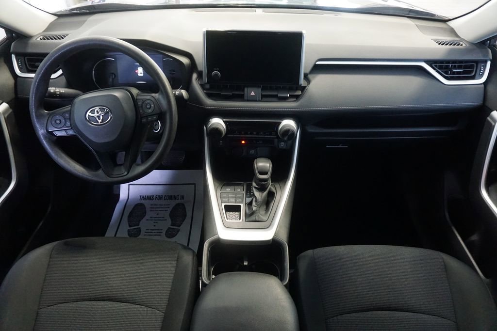 Used 2023 Toyota RAV4 LE AWD/4WD image 24