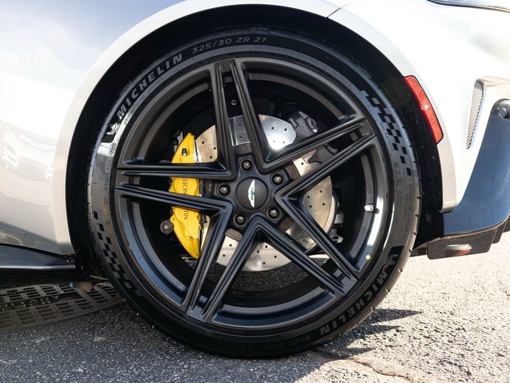 New 2026 Aston Martin V8 Vantage S image 60