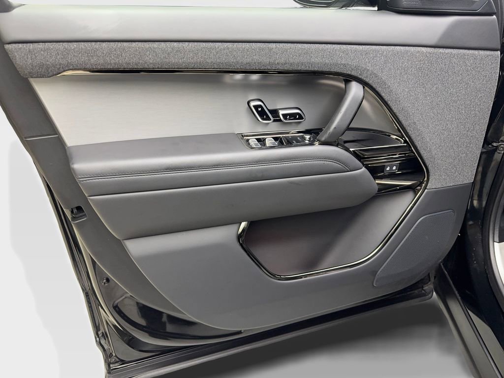 Used 2024 Land Rover Range Rover Sport Dynamic SE image 30