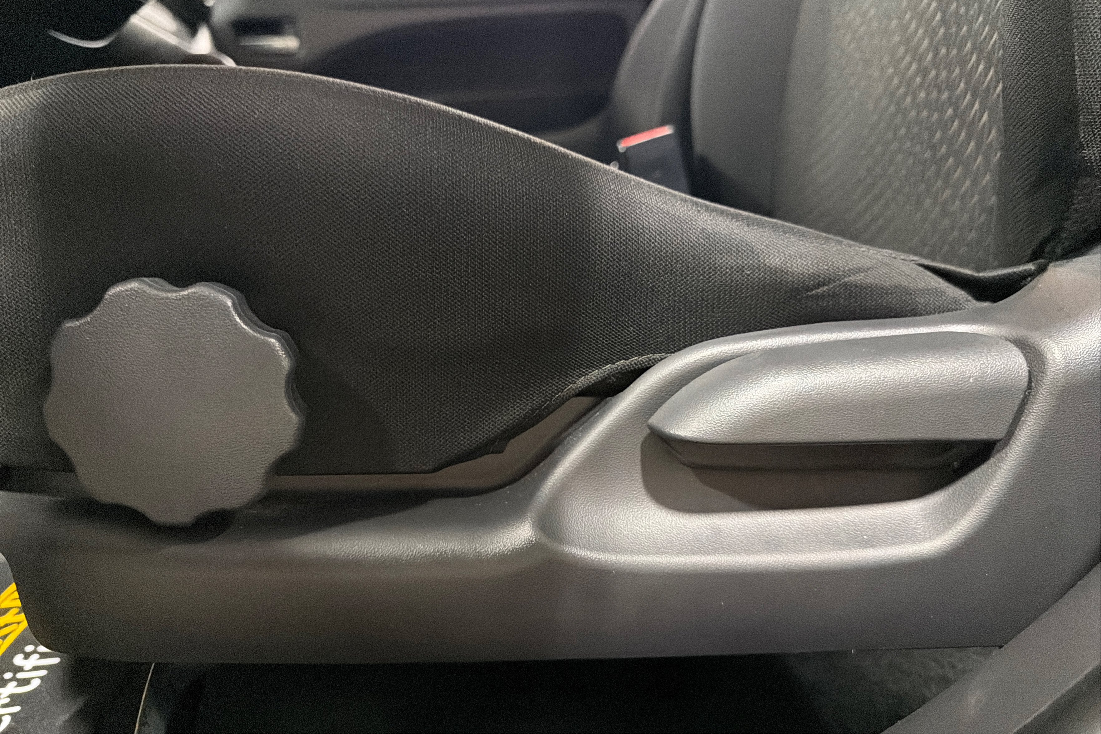 Used 2024 Mitsubishi Mirage G4 SE FWD image 19
