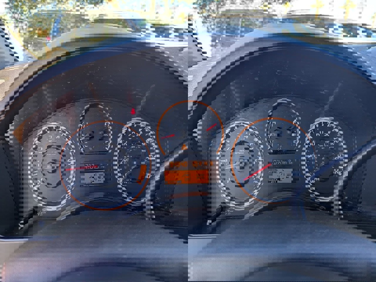 Used 2015 Nissan Titan S image 25