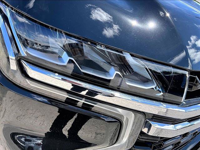Used 2023 Chevrolet Suburban LS RWD image 30