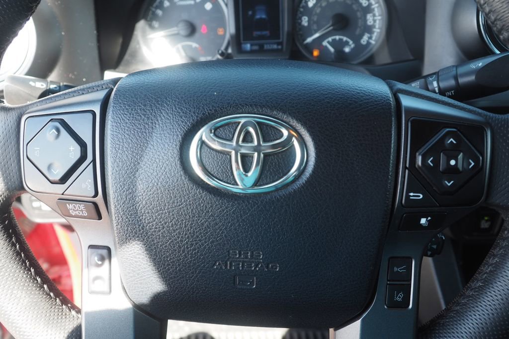 Used 2018 Toyota Tacoma TRD Off-Road w/ Technology Package image 14